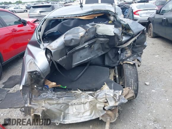 ✅ 2019 Nissan Versa SV • VIN: 3N1CN7AP7KL826775 • Lot: 42213010. Listed on IAAI with 177,873 mi. Free auction sales archive from the USA and detailed vehicle history report at DreamBid. Image 16.