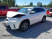 ✅ 2017 Toyota Highlander XLE • VIN: 5TDJZRFH8HS427544 • Lot: 42359654. Listed on IAAI with 40,836 mi. Free auction sales archive from the USA and detailed vehicle history report at DreamBid. Image 2.