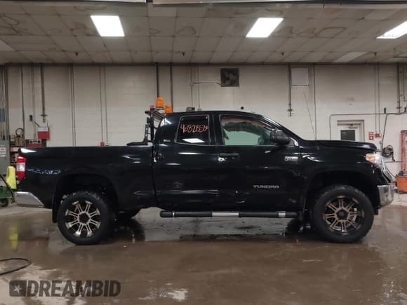 ✅ 2016 Toyota Tundra SR • VIN: 5TFUY5F16GX558783 • Lot: 40828530. Listed on IAAI with 169,499 mi. Free auction sales archive from the USA and detailed vehicle history report at DreamBid. Image 14.