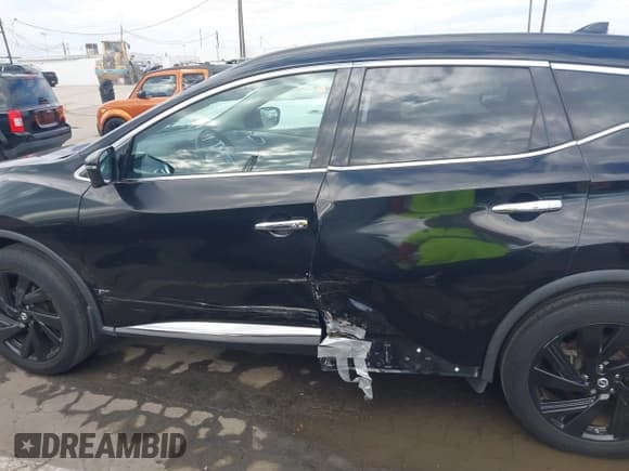 ✅ 2017 Nissan Murano Platinum • VIN: 5N1AZ2MG7HN161632 • Lot: 43682335. Listed on IAAI with 108,588 mi. Free auction sales archive from the USA and detailed vehicle history report at DreamBid. Image 6.