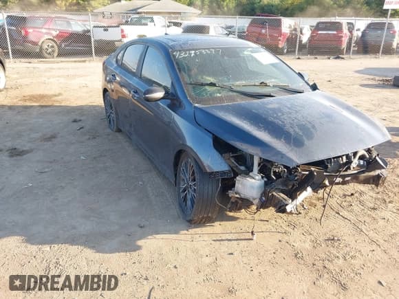 ✅ 2022 Kia Forte GT-Line • VIN: 3KPF54AD2NE484532 • Лот: 43258897. Опубликован ранее на IAAI с пробегом 72 261 миль. Бесплатный доступ к архиву аукционных продаж из США и подробный отчёт об истории автомобиля на DreamBid. Изображение 1.