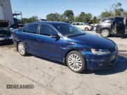 ✅ 2011 Volkswagen Jetta SEL • VIN: 3VWLX7AJ6BM079020 • Lot: 85310235. Wystawiony na Copart z przebiegiem 98 558 mil. Bezpłatny archiwum sprzedaży aukcyjnych z USA i szczegółowy raport historii pojazdu na DreamBid. Zdjęcie 4.