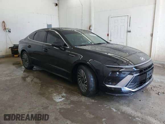 2025 Hyundai Sonata SEL с VIN KMHL34JJ0SA102782, выставлен на аукционе Copart как лот 66094365 с пробегом 14 526 миль миль и Списание • Salvage title. История ставок и продаж доступна на DreamBid. Изображение 4.