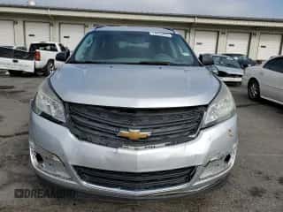 2017 Chevrolet Traverse LS z VIN 1GNKVFKD9HJ231313, wystawiony jako Copart lot #70893935 z przebiegiem 180 853 mil mil oraz Szkoda całkowita • Salvage title. Historia ofert i sprzedaży dostępna na DreamBid. Obrazek 5.