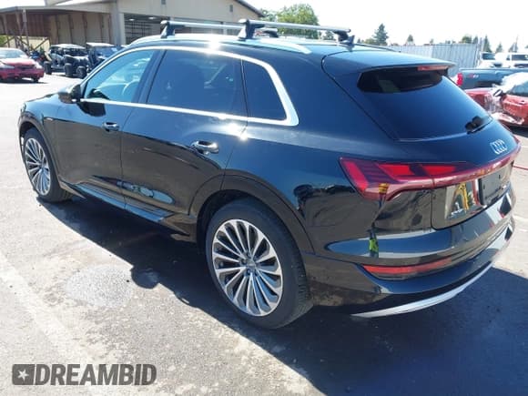 ✅ 2019 Audi e-tron Premium Plus • VIN: WA1LAAGEXKB021974 • Lot: 43271469. Listed on IAAI with 31,977 mi. Free auction sales archive from the USA and detailed vehicle history report at DreamBid. Image 3.