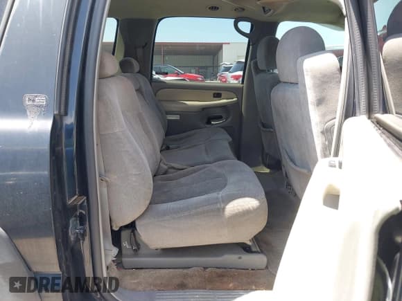 ✅ 2002 Chevrolet Suburban LS • VIN: 3GNEC16Z92G145553 • Лот: 43080985. Опубликован ранее на IAAI с пробегом 218 557 миль. Бесплатный доступ к архиву аукционных продаж из США и подробный отчёт об истории автомобиля на DreamBid. Изображение 8.