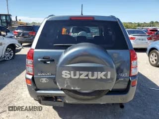 ✅ 2006 Suzuki Grand Vitara Premium • VIN: JS3TD943864102742 • Lot: 70721944. Wystawiony na Copart z przebiegiem 117 402 mil. Bezpłatny archiwum sprzedaży aukcyjnych z USA i szczegółowy raport historii pojazdu na DreamBid. Zdjęcie 6.