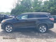 ✅ 2015 Toyota Highlander Limited • VIN: 5TDDKRFH3FS081529 • Lot: 42355446. Wystawiony na IAAI z przebiegiem 114 890 mil. Bezpłatny archiwum sprzedaży aukcyjnych z USA i szczegółowy raport historii pojazdu na DreamBid. Zdjęcie 14.