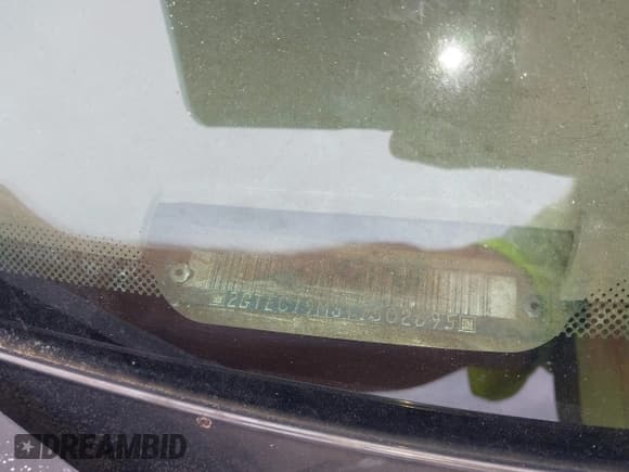 ✅ 1996 GMC Sierra 1500 • VIN: 2GTEC19M3T1502695 • Lot: 42199919. Wystawiony na IAAI z przebiegiem 285 889 mil. Bezpłatny archiwum sprzedaży aukcyjnych z USA i szczegółowy raport historii pojazdu na DreamBid. Zdjęcie 9.