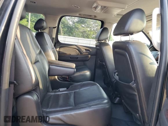 ✅ 2009 GMC Yukon XL • VIN: 1GKFK062X9R291312 • Lot: 65987495. Wystawiony na Copart z przebiegiem 248 249 mil. Bezpłatny archiwum sprzedaży aukcyjnych z USA i szczegółowy raport historii pojazdu na DreamBid. Zdjęcie 11.