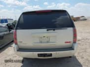 ✅ 2012 GMC Yukon Denali • VIN: 1GKS1EEFXCR317918 • Lot: 43254497. Listed on IAAI with 194,215 mi. Free auction sales archive from the USA and detailed vehicle history report at DreamBid. Image 17.