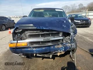 ✅ 2001 Chevrolet S-10 LS • VIN: 1GCCS19W618164778 • Лот: 47121435. Опубликован ранее на Copart с пробегом 309 850 миль. Бесплатный доступ к архиву аукционных продаж из США и подробный отчёт об истории автомобиля на DreamBid. Изображение 5.