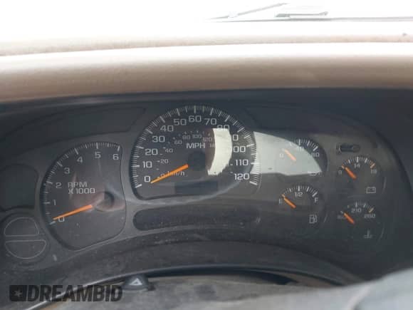 2005 Chevrolet Suburban LS z VIN 1GNFK16Z85J256010, wystawiony jako IAAI lot #42768572 z przebiegiem 260 000 mil mil oraz . Historia ofert i sprzedaży dostępna na DreamBid. Obrazek 7.