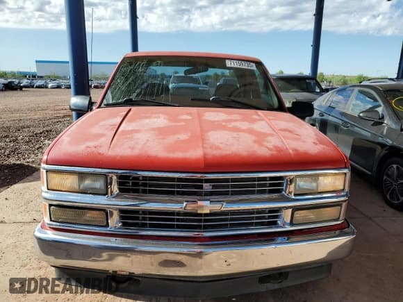 ✅ 1997 Chevrolet Silverado 1500 • VIN: 1GCEC19R8VE176874 • Lot: 71159735. Wystawiony na Copart z przebiegiem 195 845 mil. Bezpłatny archiwum sprzedaży aukcyjnych z USA i szczegółowy raport historii pojazdu na DreamBid. Zdjęcie 5.