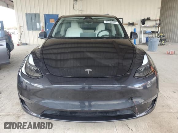 ✅ 2024 Tesla Model Y Performance • VIN: 7SAYGDEF6RF048994 • Lot: 85207085. Wystawiony na Copart z przebiegiem Nie podano. Bezpłatny archiwum sprzedaży aukcyjnych z USA i szczegółowy raport historii pojazdu na DreamBid. Zdjęcie 5.