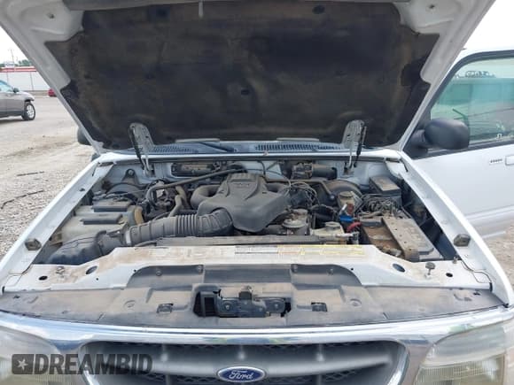 ✅ 2000 Ford Explorer Eddie Bauer • VIN: 1FMZU74E8YZA55910 • Lot: 42847157. Wystawiony na IAAI z przebiegiem 167 713 mil. Bezpłatny archiwum sprzedaży aukcyjnych z USA i szczegółowy raport historii pojazdu na DreamBid. Zdjęcie 10.