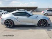 ✅ 2022 Toyota Supra Premium • VIN: WZ1DB0C05NW049417 • Лот: 43250002. Опубликован ранее на IAAI с пробегом Не указан. Бесплатный доступ к архиву аукционных продаж из США и подробный отчёт об истории автомобиля на DreamBid. Изображение 13.