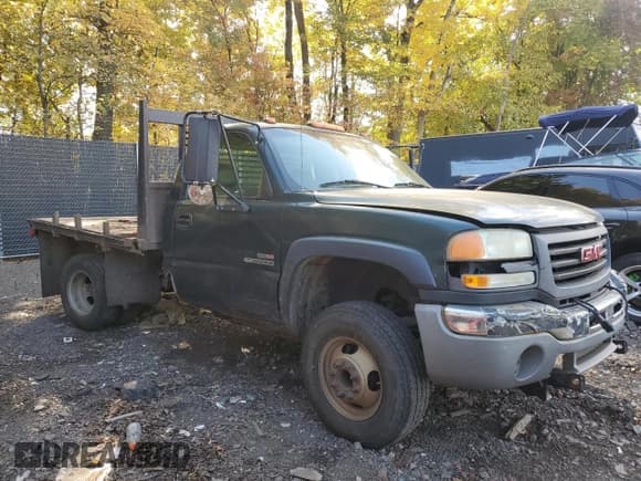 ✅ 2003 GMC Sierra 3500 • VIN: 1GDJK34153E242823 • Lot: 74508064. Wystawiony na Copart z przebiegiem Nie podano. Bezpłatny archiwum sprzedaży aukcyjnych z USA i szczegółowy raport historii pojazdu na DreamBid. Zdjęcie 4.
