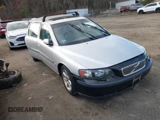 ✅ 2004 Volvo V70 • VIN: YV1SW59V642452557 • Lot: 43766196. Listed on IAAI with Not provided. Free auction sales archive from the USA and detailed vehicle history report at DreamBid. Image 1.