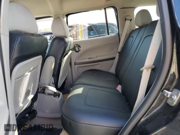 ✅ 2008 Chevrolet HHR LS • VIN: 3GNDA13D98S536735 • Lot: 78267274. Listed on Copart with 181,324 mi. Free auction sales archive from the USA and detailed vehicle history report at DreamBid. Image 11.