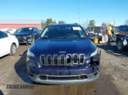 ✅ 2016 Jeep Cherokee Limited • VIN: 1C4PJMDB0GW151409 • Lot: 43711984. Wystawiony na IAAI z przebiegiem 227 545 mil. Bezpłatny archiwum sprzedaży aukcyjnych z USA i szczegółowy raport historii pojazdu na DreamBid. Zdjęcie 13.