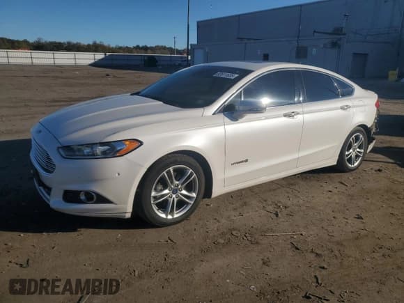 ✅ 2015 Ford Fusion Titanium Hybrid • VIN: 3FA6P0RUXFR220448 • Lot: 82611635. Listed on Copart with 151,094 mi. Free auction sales archive from the USA and detailed vehicle history report at DreamBid. Image 1.