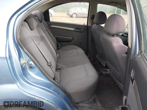 ✅ 2008 Chevrolet Aveo LS • VIN: KL1TD56678B057376 • Lot: 41690292. Wystawiony na IAAI z przebiegiem 198 508 mil. Bezpłatny archiwum sprzedaży aukcyjnych z USA i szczegółowy raport historii pojazdu na DreamBid. Zdjęcie 8.