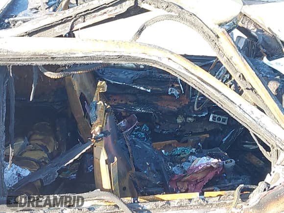 ✅ 1990 Buick Riviera • VIN: 1G4EZ13C9LU418153 • Lot: 41925536. Listed on IAAI with Not provided. Free auction sales archive from the USA and detailed vehicle history report at DreamBid. Image 5.