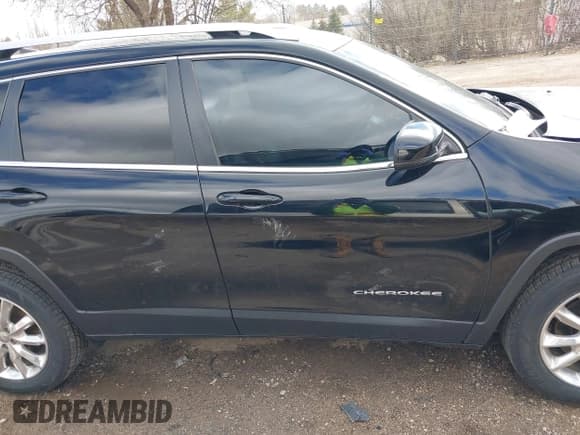 ✅ 2017 Jeep Cherokee Limited • VIN: 1C4PJMDS2HW606827 • Lot: 42037856. Wystawiony na IAAI z przebiegiem 89 477 mil. Bezpłatny archiwum sprzedaży aukcyjnych z USA i szczegółowy raport historii pojazdu na DreamBid. Zdjęcie 13.