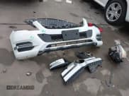 ✅ 2014 Mercedes-Benz GLK 350 • VIN: WDCGG8JB6EG220633 • Lot: 42992032. Listed on IAAI with 147,496 mi. Free auction sales archive from the USA and detailed vehicle history report at DreamBid. Image 12.