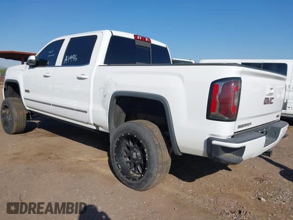 ✅ 2016 GMC Sierra 1500 SLT • VIN: 3GTU2NEC4GG298540 • Лот: 42401913. Опубликован ранее на IAAI с пробегом 88 335 миль. Бесплатный доступ к архиву аукционных продаж из США и подробный отчёт об истории автомобиля на DreamBid. Изображение 3.