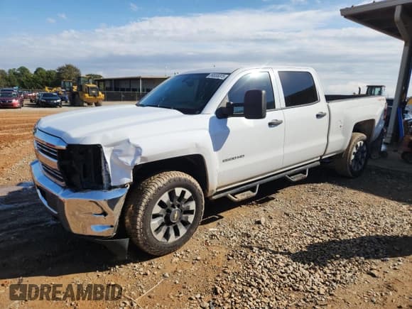✅ 2015 Chevrolet Silverado 2500HD Work Truck • VIN: 1GC1KUEG1FF151141 • Lot: 89555005. Listed on Copart with 224,444 mi. Free auction sales archive from the USA and detailed vehicle history report at DreamBid. Image 1.