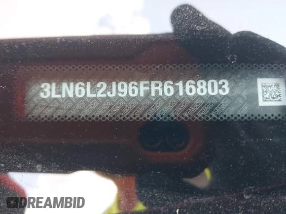 ✅ 2015 Lincoln MKZ • VIN: 3LN6L2J96FR616803 • Lot: 42612883. Listed on IAAI with 129,473 mi. Free auction sales archive from the USA and detailed vehicle history report at DreamBid. Image 9.