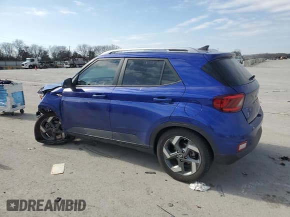 ✅ 2022 Hyundai Venue Limited • VIN: KMHRC8A32NU178249 • Lot: 42611865. Listed on Copart with 39,801 mi. Free auction sales archive from the USA and detailed vehicle history report at DreamBid. Image 2.