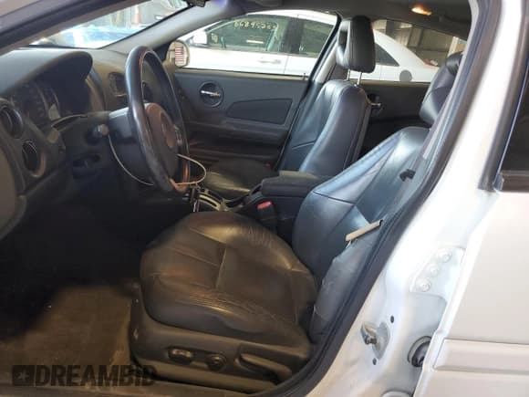 ✅ 2004 Pontiac Grand Prix GT2 • VIN: 2G2WS522741119985 • Lot: 86893245. Listed on Copart with 216,080 mi. Free auction sales archive from the USA and detailed vehicle history report at DreamBid. Image 7.