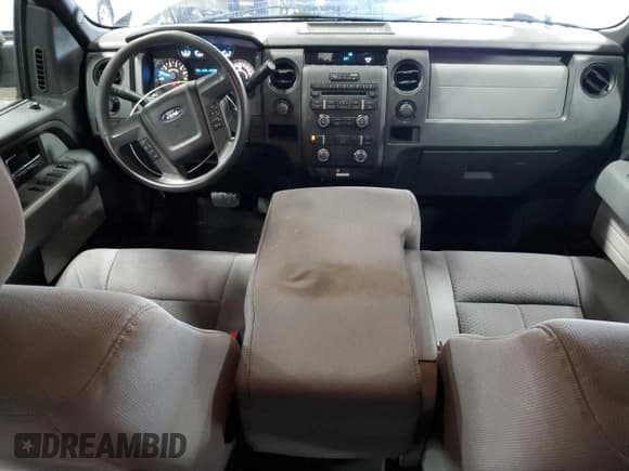 ✅ 2013 Ford F-150 XLT • VIN: 1FTFX1EF2DFE05353 • Лот: 90720975. Опубликован ранее на Copart с пробегом 122 556 миль. Бесплатный доступ к архиву аукционных продаж из США и подробный отчёт об истории автомобиля на DreamBid. Изображение 8.