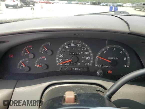 ✅ 1997 Ford F-150 XL • VIN: 1FTEX17L1VNB55769 • Lot: 58901715. Wystawiony na Copart z przebiegiem 174 234 mil. Bezpłatny archiwum sprzedaży aukcyjnych z USA i szczegółowy raport historii pojazdu na DreamBid. Zdjęcie 9.