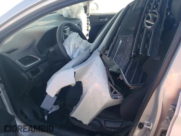 ✅ 2019 Hyundai Accent SE • VIN: 3KPC24A36KE068014 • Лот: 76841254. Опубликован ранее на Copart с пробегом Не указан. Бесплатный доступ к архиву аукционных продаж из США и подробный отчёт об истории автомобиля на DreamBid. Изображение 7.