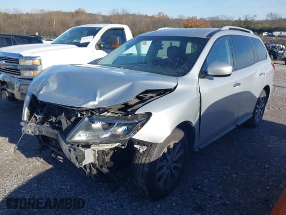 ✅ 2016 Nissan Pathfinder Platinum • VIN: 5N1AR2MN9GC613752 • Lot: 43652222. Wystawiony na IAAI z przebiegiem 147 303 mil. Bezpłatny archiwum sprzedaży aukcyjnych z USA i szczegółowy raport historii pojazdu na DreamBid. Zdjęcie 2.