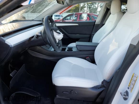 ✅ 2023 Tesla Model Y Long Range • VIN: 7SAYGDEE3PF613271 • Лот: 86440845. Опубликован ранее на Copart с пробегом 31 311 миль. Бесплатный доступ к архиву аукционных продаж из США и подробный отчёт об истории автомобиля на DreamBid. Изображение 7.