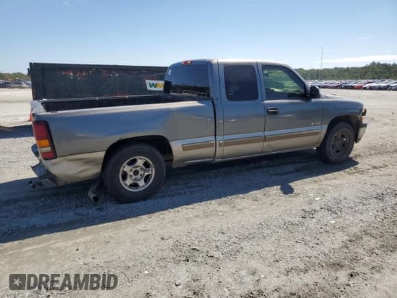 ✅ 2002 Chevrolet Silverado 1500 LS • VIN: 2GCEC19T221315633 • Lot: 84916865. Listed on Copart with 415,846 mi. Free auction sales archive from the USA and detailed vehicle history report at DreamBid. Image 3.
