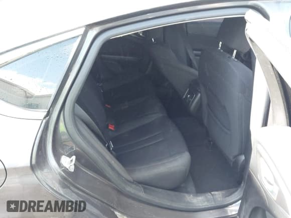 ✅ 2015 Chrysler 200 Limited • VIN: 1C3CCCAB4FN535242 • Лот: 43659049. Опубликован ранее на IAAI с пробегом 204 408 миль. Бесплатный доступ к архиву аукционных продаж из США и подробный отчёт об истории автомобиля на DreamBid. Изображение 8.