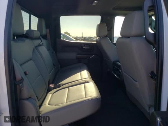 ✅ 2019 GMC Sierra 1500 SLT • VIN: 3GTU9DEL2KG171994 • Lot: 67317485. Wystawiony na Copart z przebiegiem 76 601 mil. Bezpłatny archiwum sprzedaży aukcyjnych z USA i szczegółowy raport historii pojazdu na DreamBid. Zdjęcie 10.