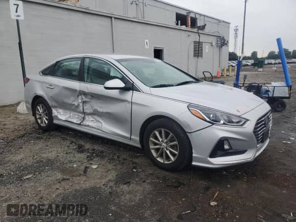 2019 Hyundai Sonata SE с VIN 5NPE24AF7KH779705, выставлен на аукционе Copart как лот 84178935 с пробегом 78 354 миль миль и Списание • Salvage title. История ставок и продаж доступна на DreamBid. Изображение 4.