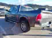 2017 Ram 1500 Laramie z VIN 1C6RR6NT5HS752125, wystawiony jako IAAI lot #41072237 z przebiegiem 75 147 mil mil oraz . Historia ofert i sprzedaży dostępna na DreamBid. Obrazek 3.