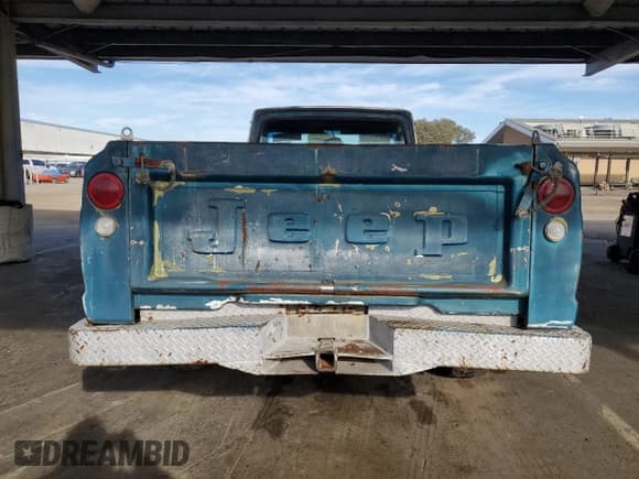 ✅ 1970 Jeep Gladiator • VIN: 3406W19301635 • Лот: 92350695. Опубликован ранее на Copart с пробегом 67 045 миль. Бесплатный доступ к архиву аукционных продаж из США и подробный отчёт об истории автомобиля на DreamBid. Изображение 6.