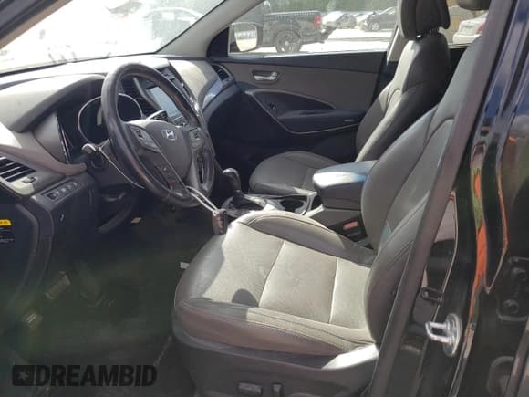 ✅ 2017 Hyundai Santa Fe 2.4L • VIN: 5NMZU3LB6HH032831 • Лот: 45124753. Опубликован ранее на Copart с пробегом 161 805 миль. Бесплатный доступ к архиву аукционных продаж из США и подробный отчёт об истории автомобиля на DreamBid. Изображение 7.