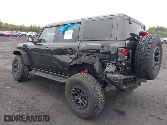 ✅ 2023 Ford Bronco Raptor • VIN: 1FMEE5JR9PLB23222 • Lot: 42376438. Wystawiony na IAAI z przebiegiem 7 447 mil. Bezpłatny archiwum sprzedaży aukcyjnych z USA i szczegółowy raport historii pojazdu na DreamBid. Zdjęcie 3.