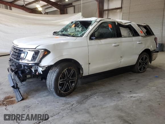 ✅ 2020 Ford Expedition Limited • VIN: 1FMJU2AT3LEA32036 • Lot: 61291375. Wystawiony na Copart z przebiegiem Nie podano. Bezpłatny archiwum sprzedaży aukcyjnych z USA i szczegółowy raport historii pojazdu na DreamBid. Zdjęcie 1.