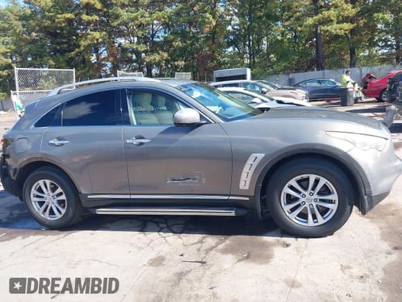 ✅ 2010 Infiniti FX • VIN: JN8AS1MW0AM856156 • Lot: 43450954. Wystawiony na IAAI z przebiegiem 130 519 mil. Bezpłatny archiwum sprzedaży aukcyjnych z USA i szczegółowy raport historii pojazdu na DreamBid. Zdjęcie 14.